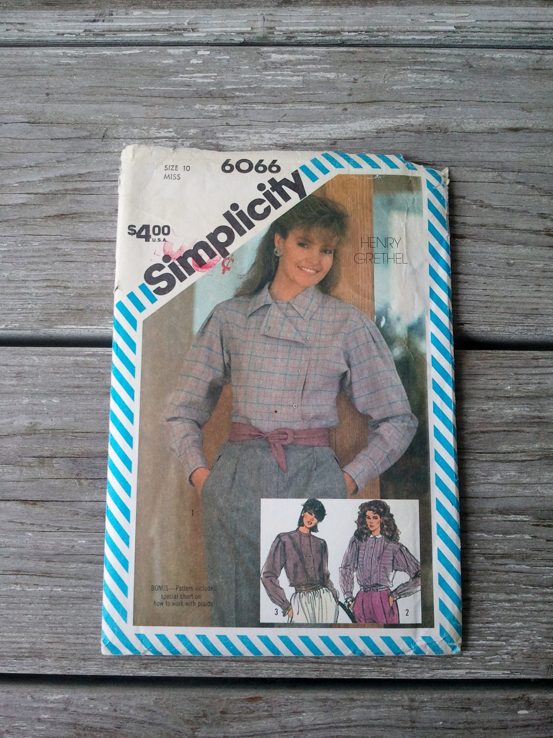 Simplicity Set of Loose Fitting Blouses with Long  Sleeves Pattern 6066 size 10