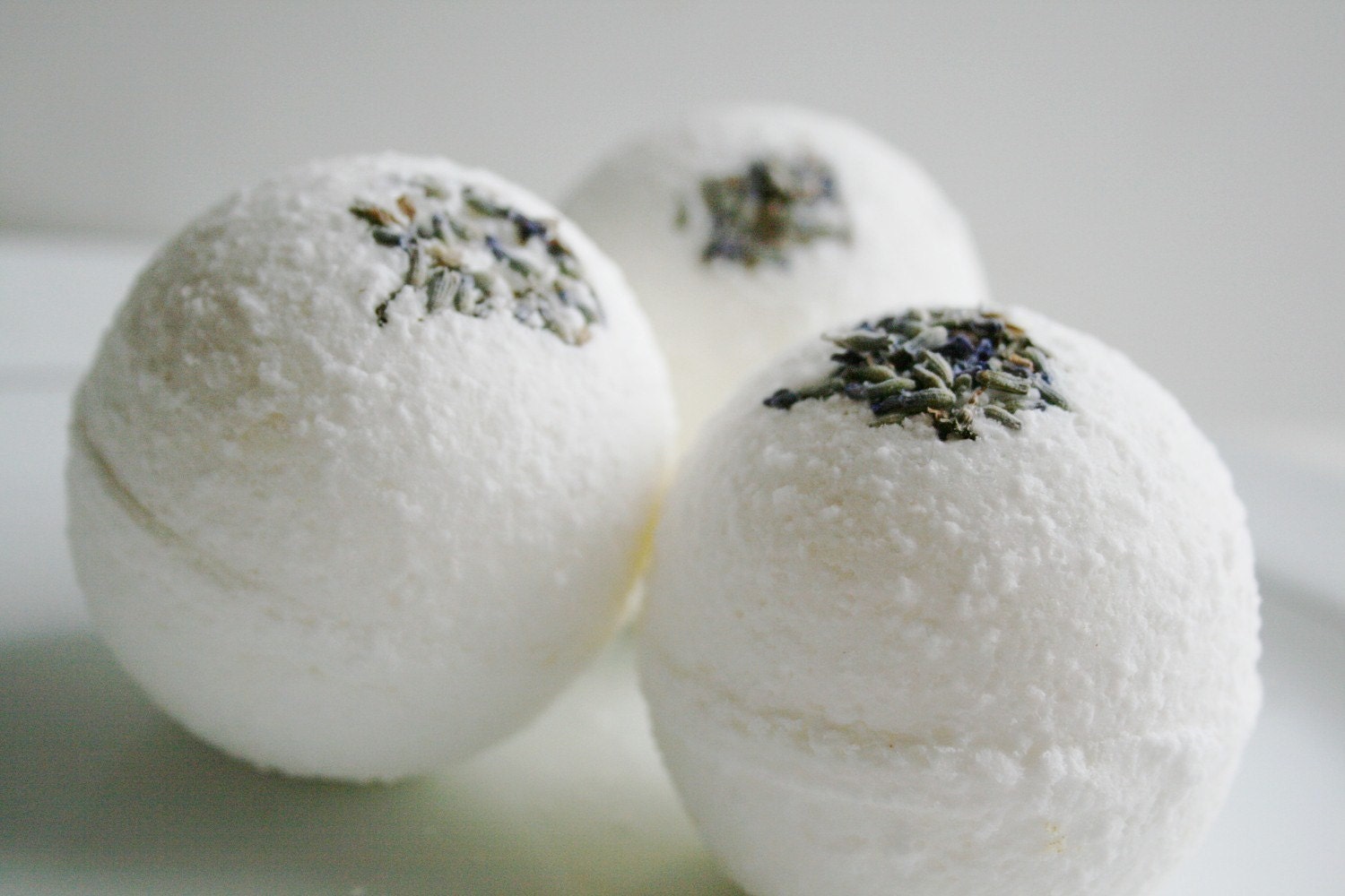 Lavender Essential Oil Bath Bombs - Set of 3 - ElegantRoseBoutique