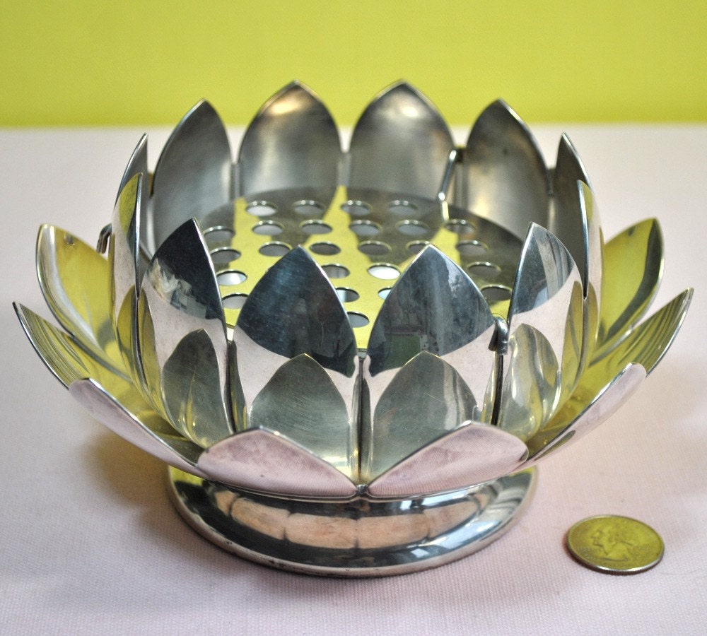 Vintage Silver Lotus Flower Bowl by Reed & by saintebeatrice
