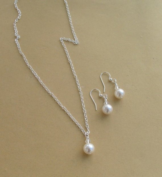 Champagne Necklace Set Bridesmaids Gold Almond Pearl and Gold Crystal, Simply Golden