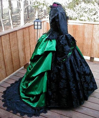 Gothic Victorian Bustle Gown/Dress Steampunk Costume Neo Victorian Halloween Goth