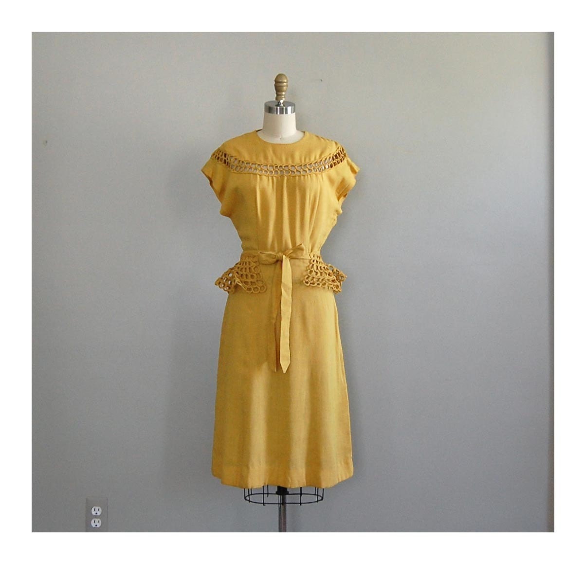 vintage 1940s SAFFRON linen dress
