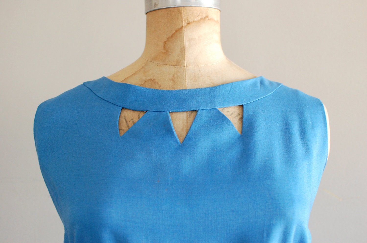 1950s dress / linen 50s dress / Trois Drapeaux