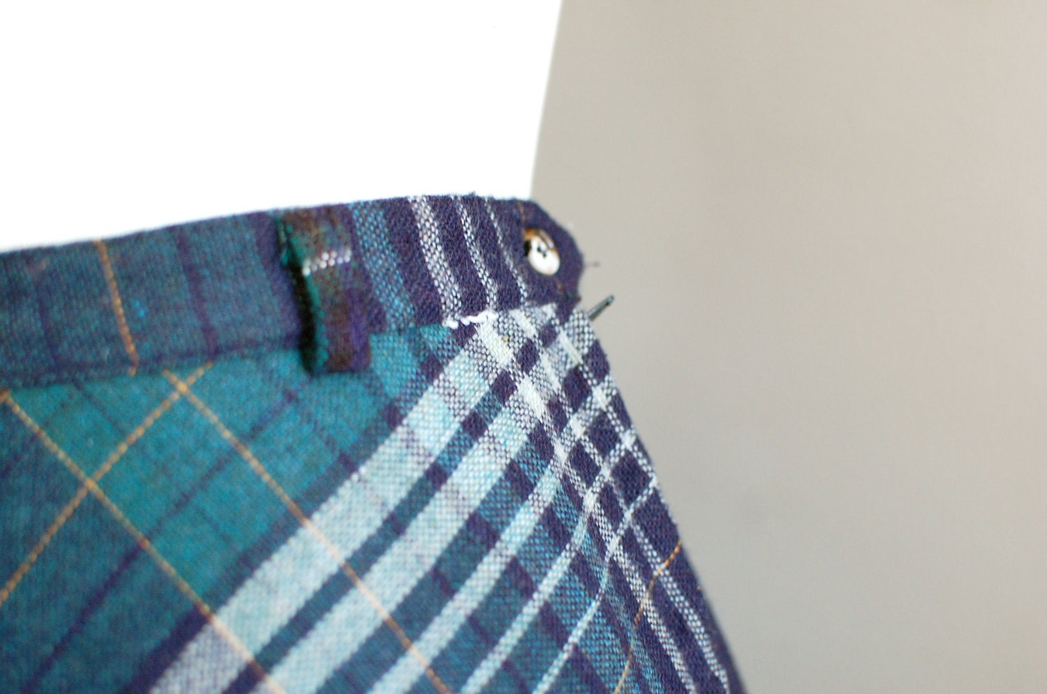 plaid skirt / 70s wool plaid skirt / Bluette Plaid