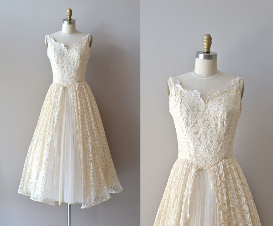 50s wedding dress / 1950s lace wedding dress / Tres Leches dress