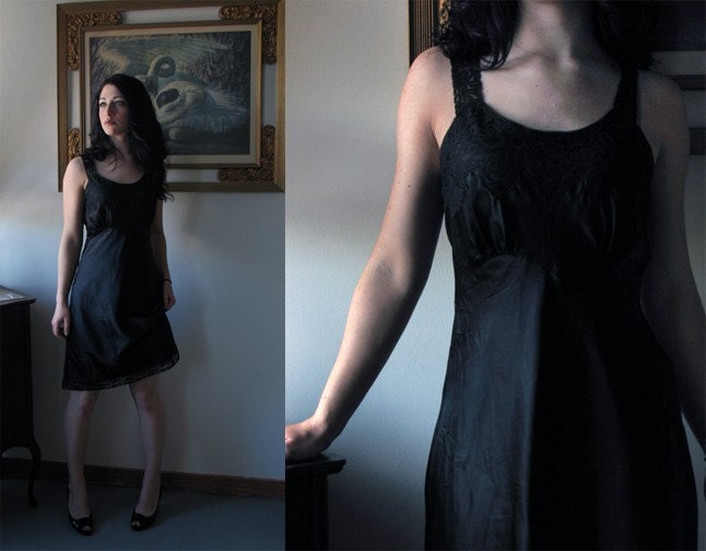1950s Back Magic LBD slip SMALL