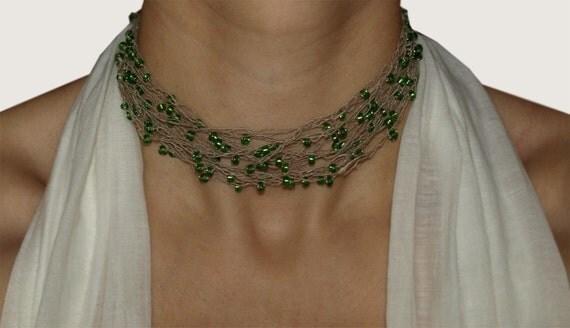 Linen Necklace. Beaded Green.MARIZ.