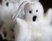 Bernard, Halloween Ghostie, Happy Halloween needle felted Ghost