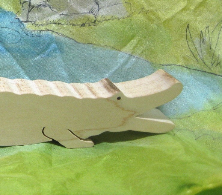 crocodile / alligator toy all natural