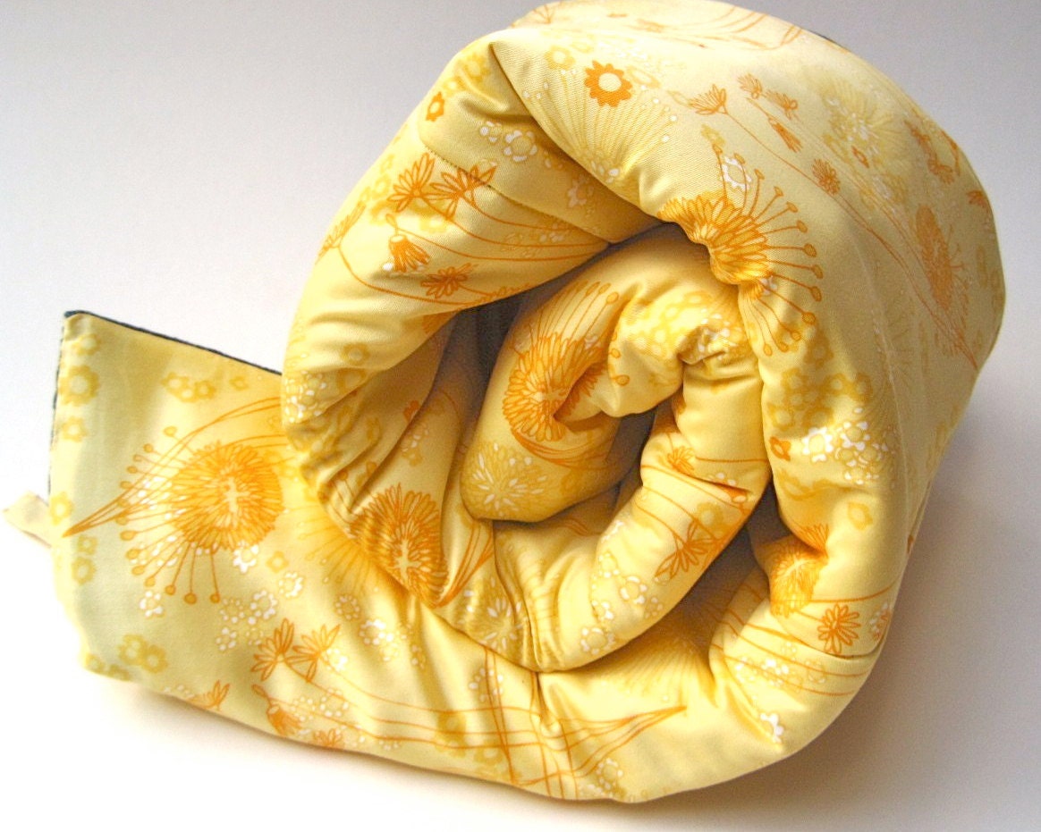 Preschool Organic Nap Mat in Yellow Honey -  Eco Friendly Toddler Daycare Nap Pad for Modern Kids
