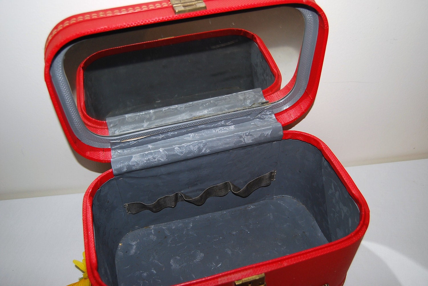 50s Red Train Case