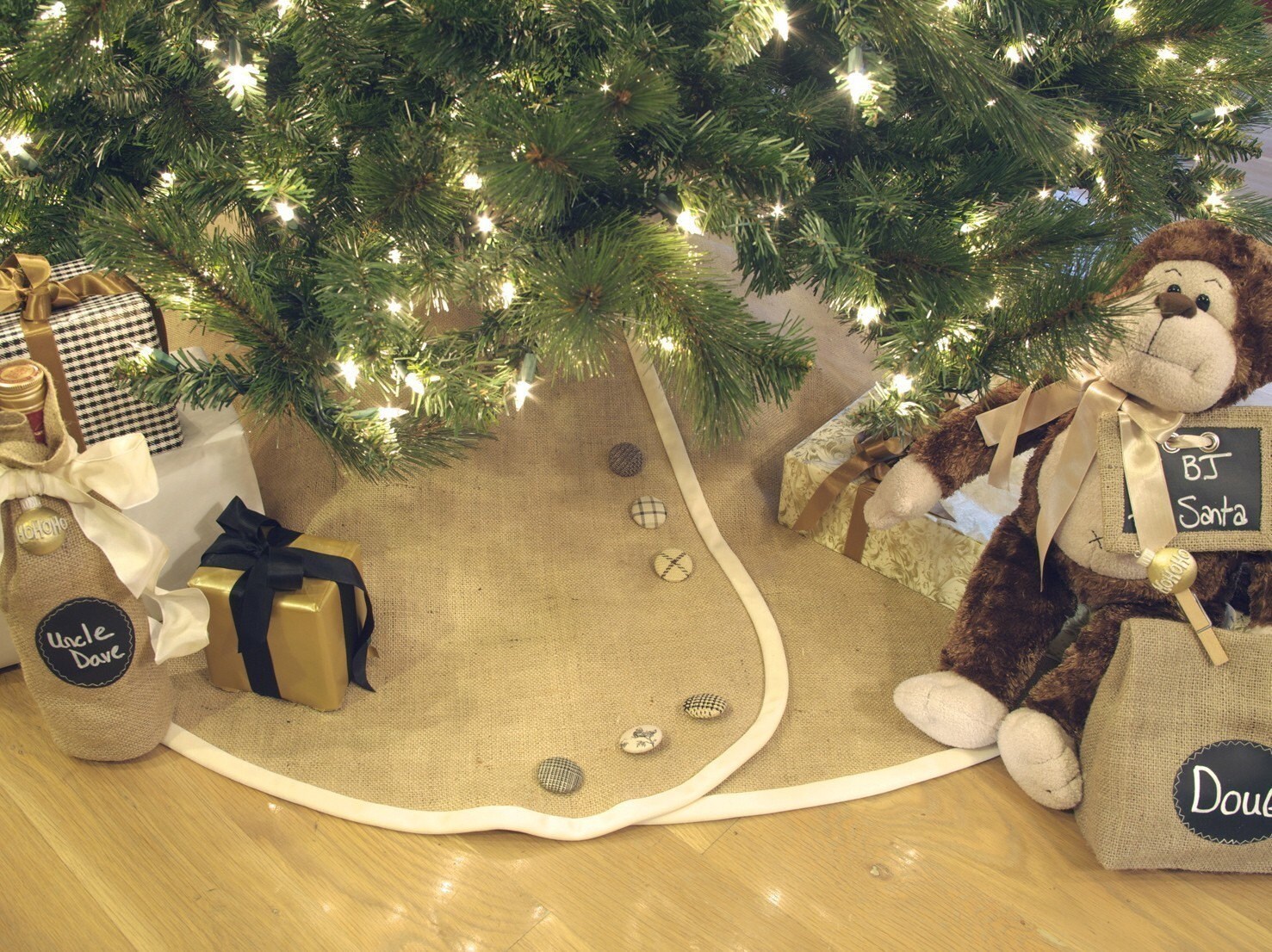 tailored burlap christmas tree skirt by southhouseboutique tailored burlap christmas tree skirt by southhouseboutique