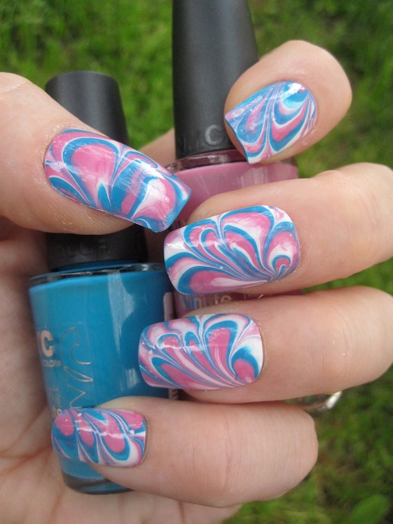 Bubble Gum Pink Blue & White Marbled Nail Art - Set of 24 Artificial Nails - Ready to Ship