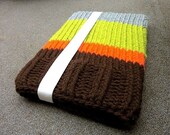 Knitted Macbook Sleeve 13 inch green brown orange white retro