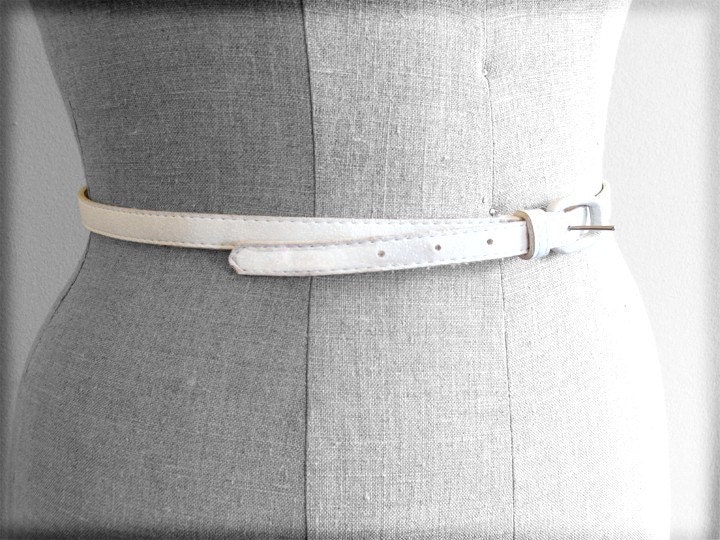 vintage thin WHITE leather BELT
