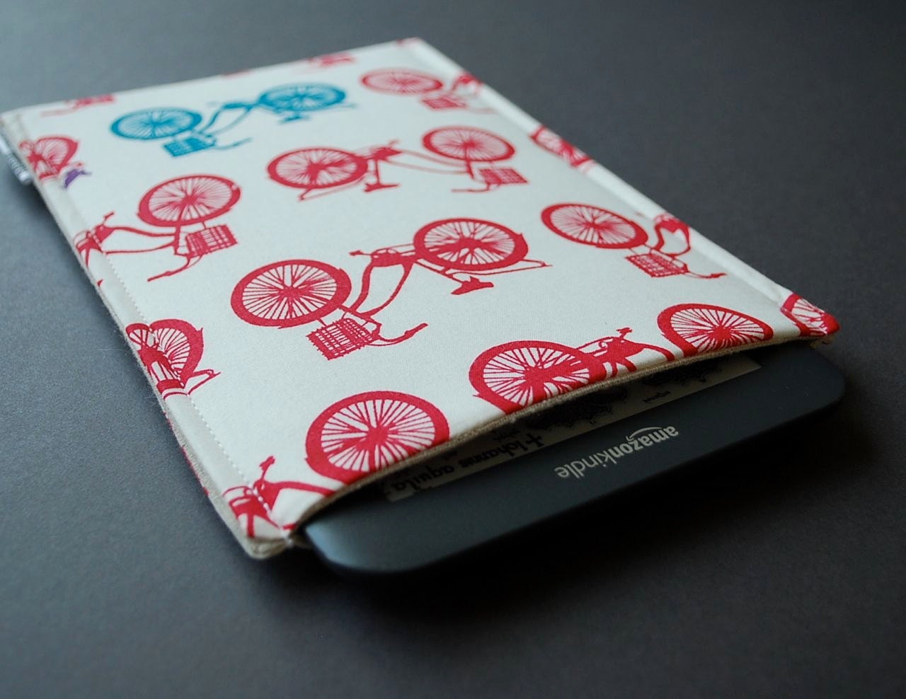 Kindle Cover / Nook Case Sleeve Cozy / NookColor / Kobo / Touch / Sony / Galaxy Tab - Bike Ride Red (ONLY 2 LEFT)