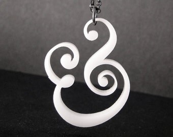 Epershand Necklace in White