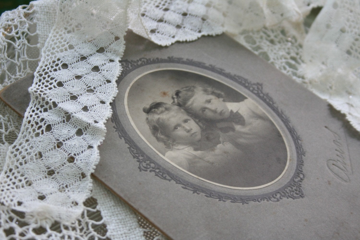 Vintage Photograph of Darling Twins - Emily & Eunice, 1901