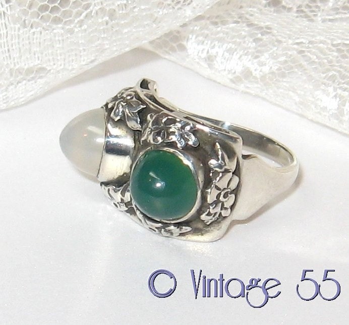 Vintage Ring Silver Moonstone Chrysoprase size 7