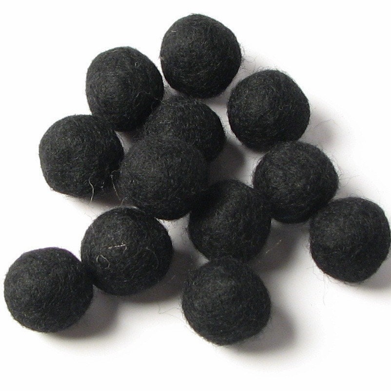 1CM Felt Balls/24-Piece - Jet Black