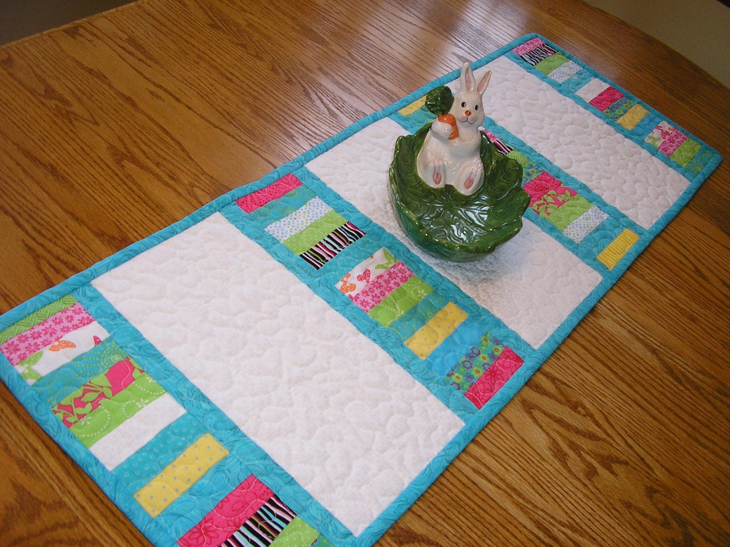 Bright Stacked Coins Table Runner
