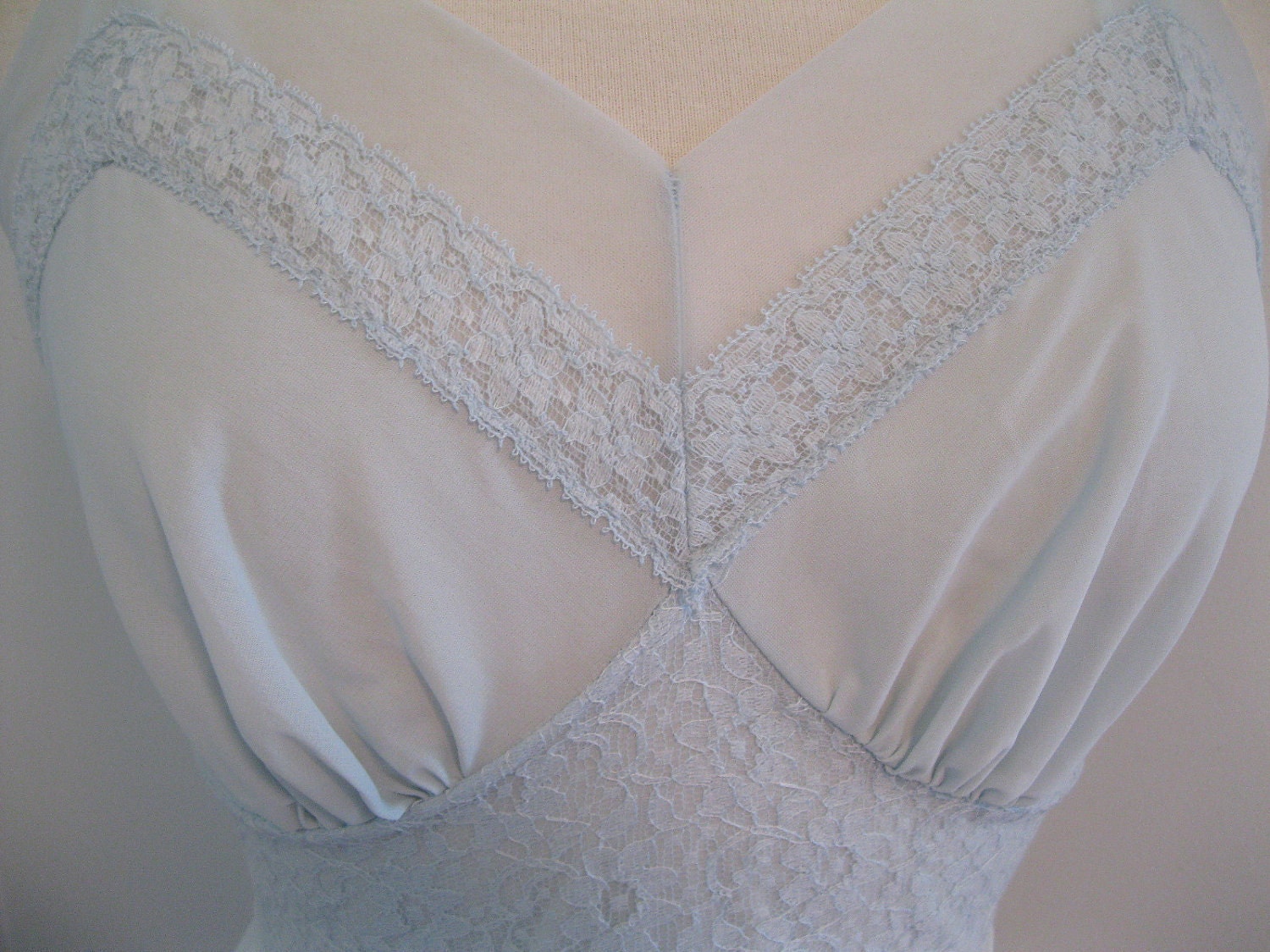 vintage womens slip dolly BLUE CHIFFON with heavy lace bodice lingerie dress