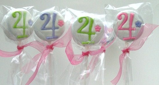 Chocolate+Covered+Oreo+Lollipops PERSONALIZED CHOCOLATE COVERED OREO LOLLIPOPS -1 Color -1 NUMBER OR ...