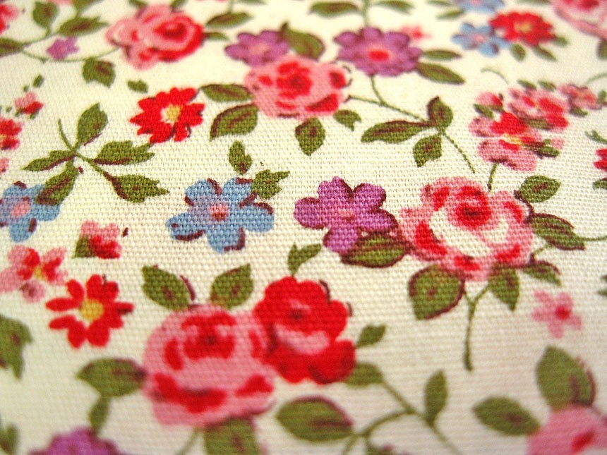 Japanese Cotton Fabric - Vintage Blossoms in Red - Half Yard