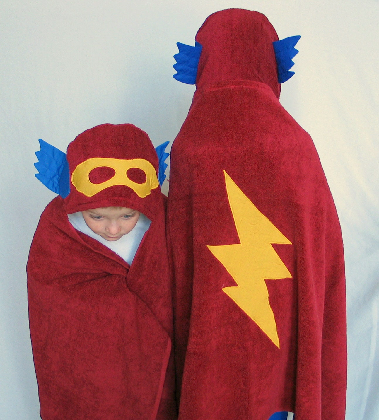 SuperHero Hooded Bath Red TOWEL - Birthday Gift  for Infant Toddler or Child