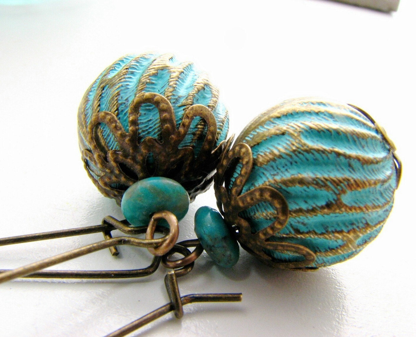 Turquoise Vintage Lucite Brass Earrings, Ocean Turquoise, Summer Fashion, Vintage Style Jewelry, Dangle Earrings