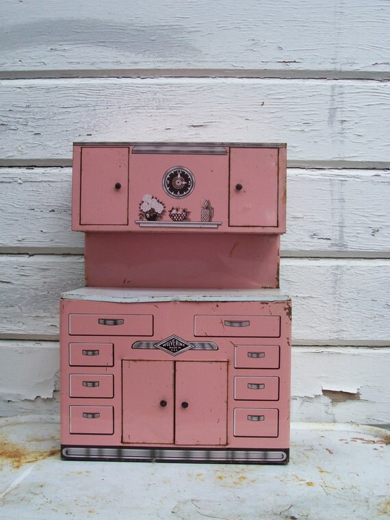 vintage pink wolverine toy kitchen by jessicavintage