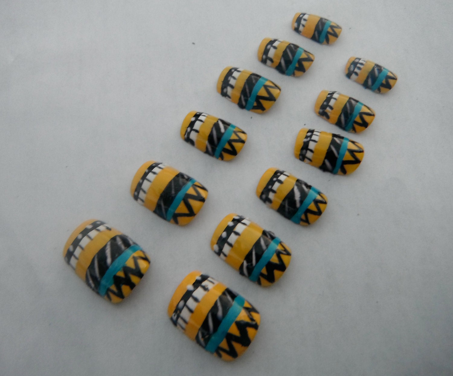 SALE Tribal Aztec False Nail Set in Yellow, Black & Blue