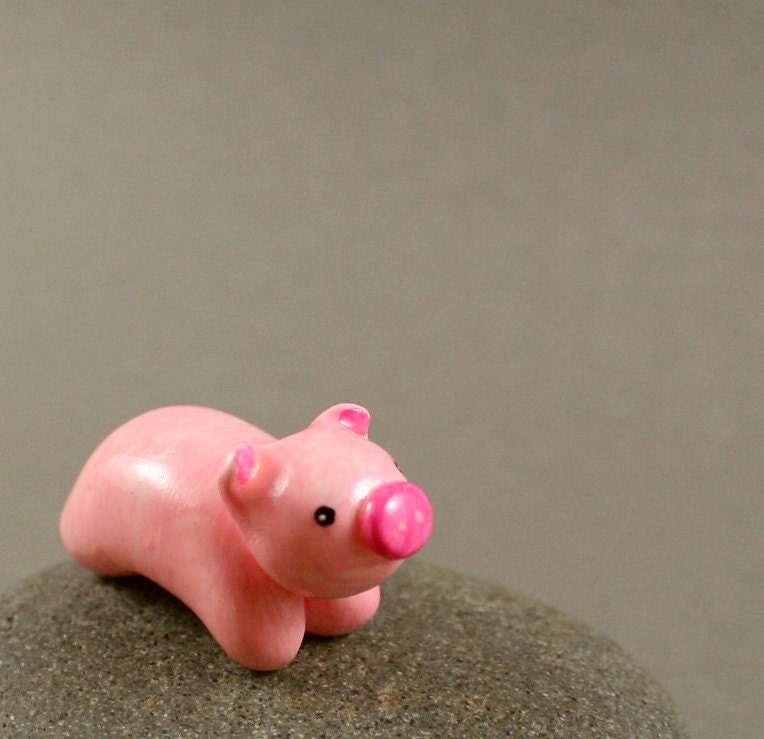 Motion Pig - Hand Sculpted Miniature Polymer Clay Animal