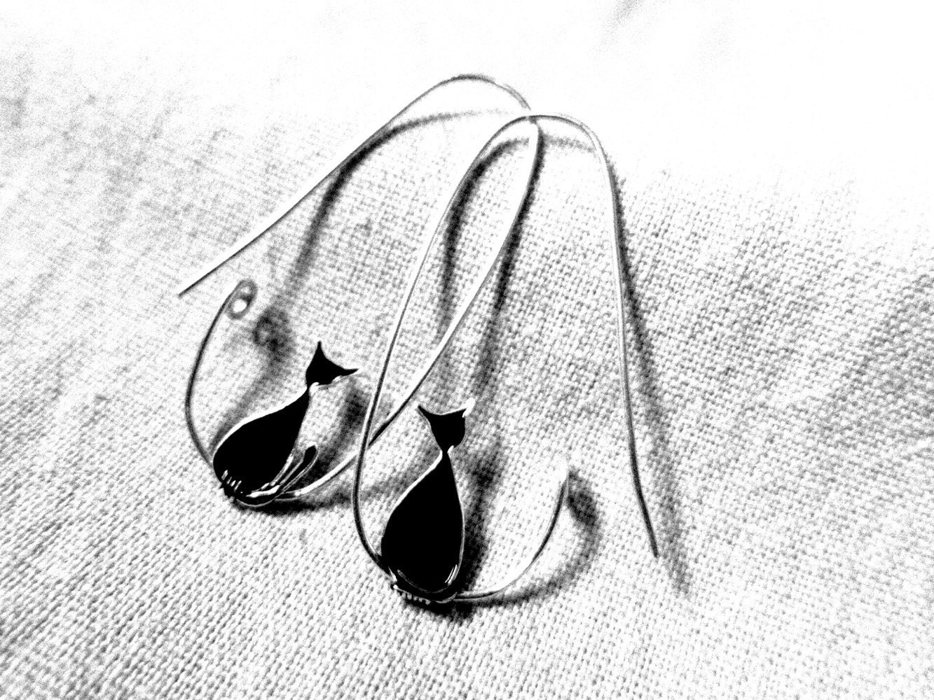 Black Cat Earrings. Cat Silver Earrings. Silver Hoops Earrings.Cat Jewelry. For Cat Lovers. Elegant Earrings. Minimal Jewelry.