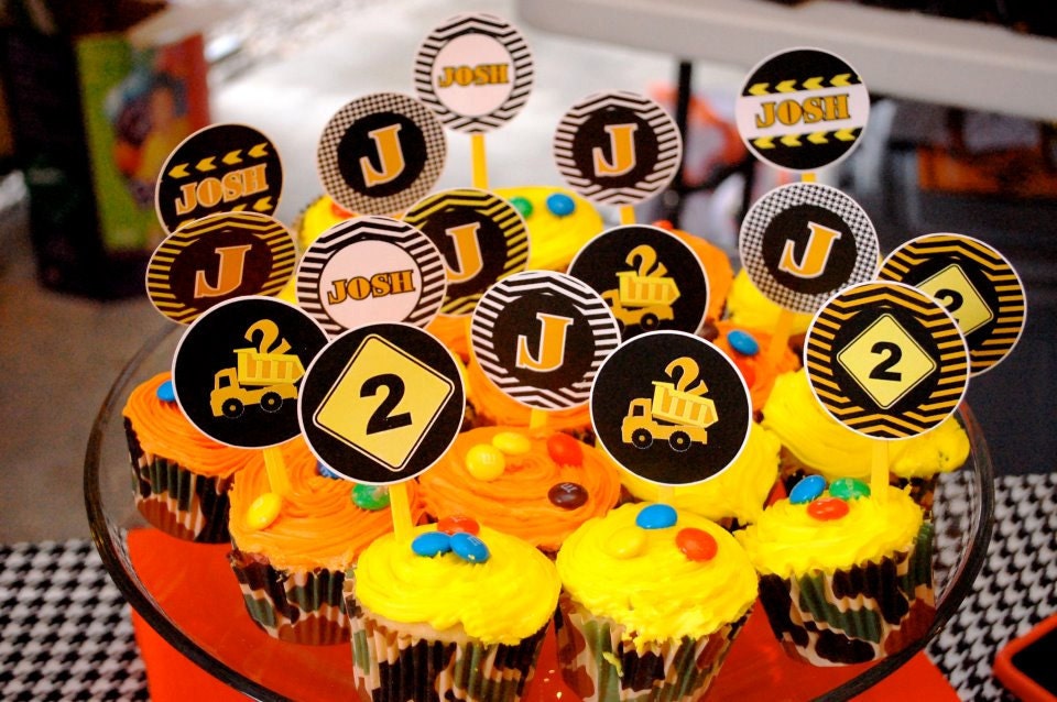 Construction Dump Truck Style...Set of 12 Cupcake Toppers Il_170x135