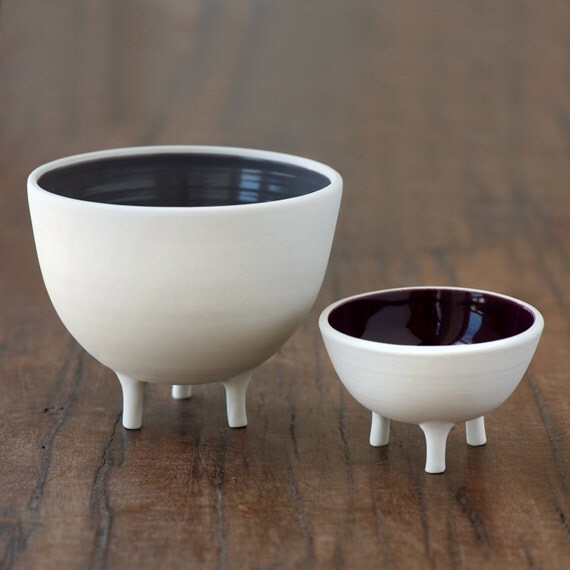 Large Tripot in Dove SECOND
