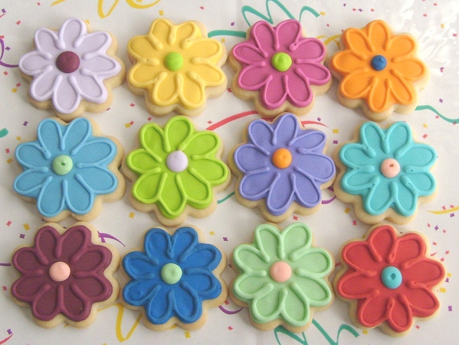 DAISY CHAIN - Daisy Cookies - Daisy Cookie Favors - Flower Cookies -1 Dozen