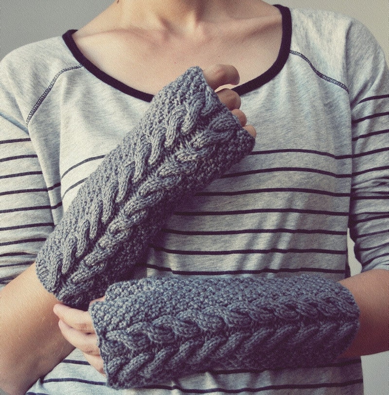 Grey Fingerless Gloves