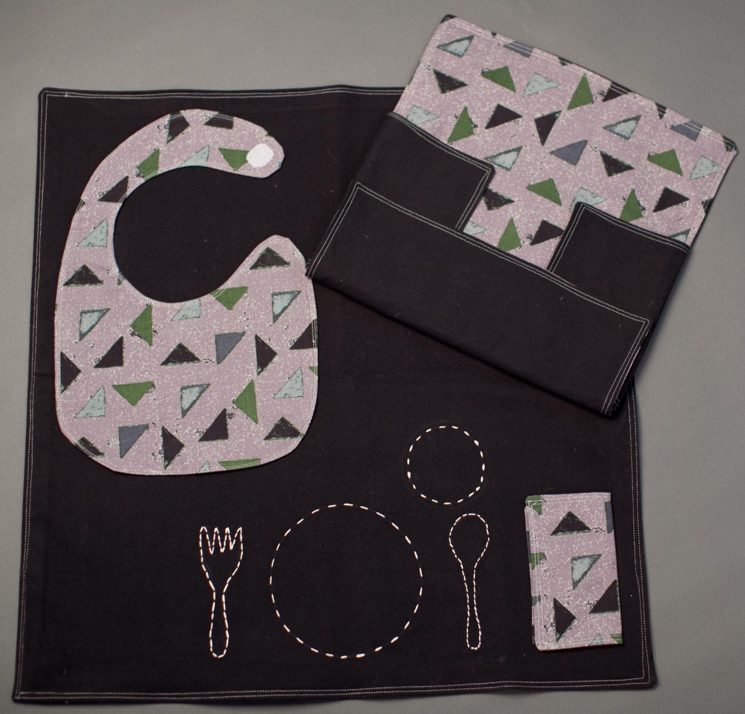 Weaning Place Setting (Amy Butler Leaf and Circle Print)