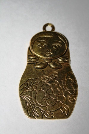Matryoshka Pendant, Stacking Dolls, Babushka, Gold Tone, 1 Piece