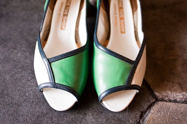 vintage, shoes, mondrian, mod, 6, six, leather, pumps, green, white, heel, peep, toe, womens, mid, century, retro, eames, 1960, 60,