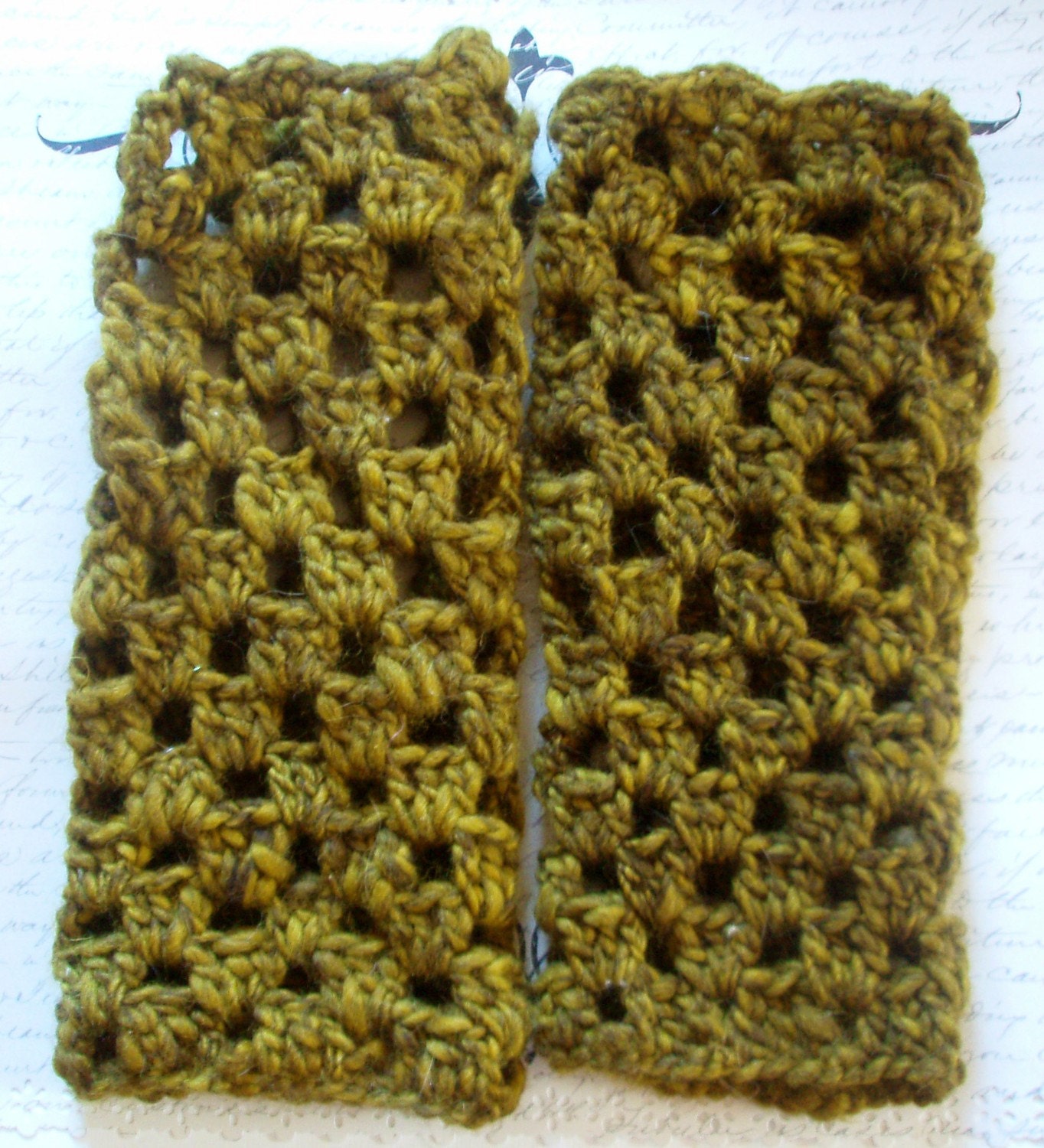 Fingerless Gloves -- Crocheted Armwarmers Handwarmers Wristwarmers-- Divinely Durable Line -- Green Wool