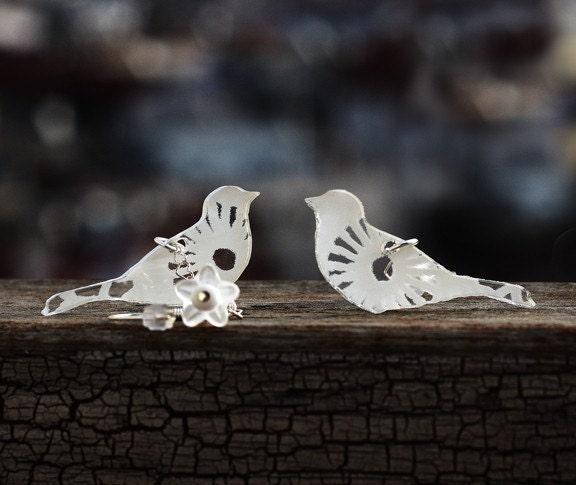 Transparent and white DOILY flower Loving BIRDS plexi laser cut earrings