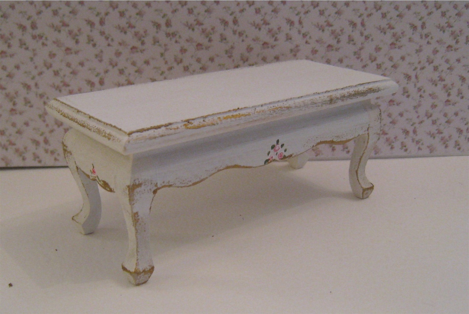 Shabby Chic coffee taable, distressed white with rose bouquets, twelfth scale miniature