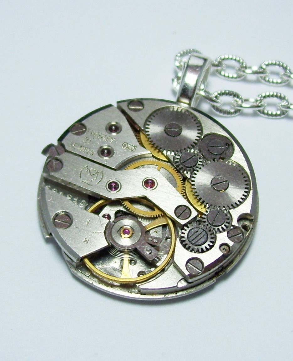 Antique Silver Vintage 21 Jewel Watch Movement  UNISEX Steampunk Neo Victorian Necklace Pendant (A27)