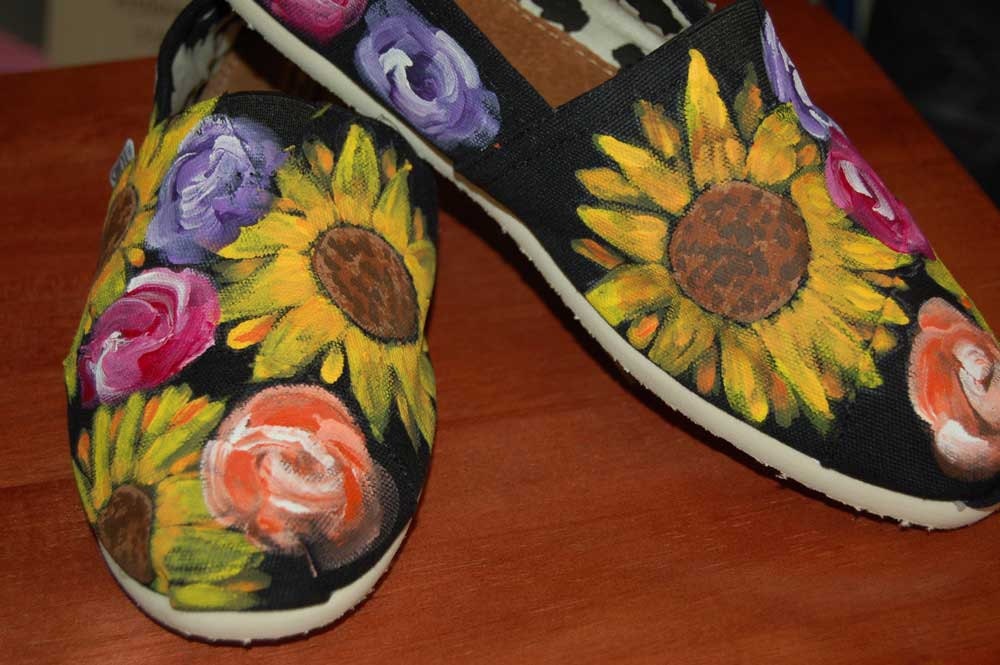 Custom TOMS, sunflowers and roses, your colors, your flowers. shoes included.