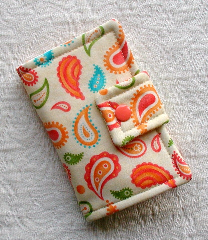 Tea Wallet ...Sassy Small Paisley in Cream