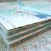 EaRTH FRieNDLY ReCYCLeD ENVeLoPeS . HaNDMaDe with LoVe .