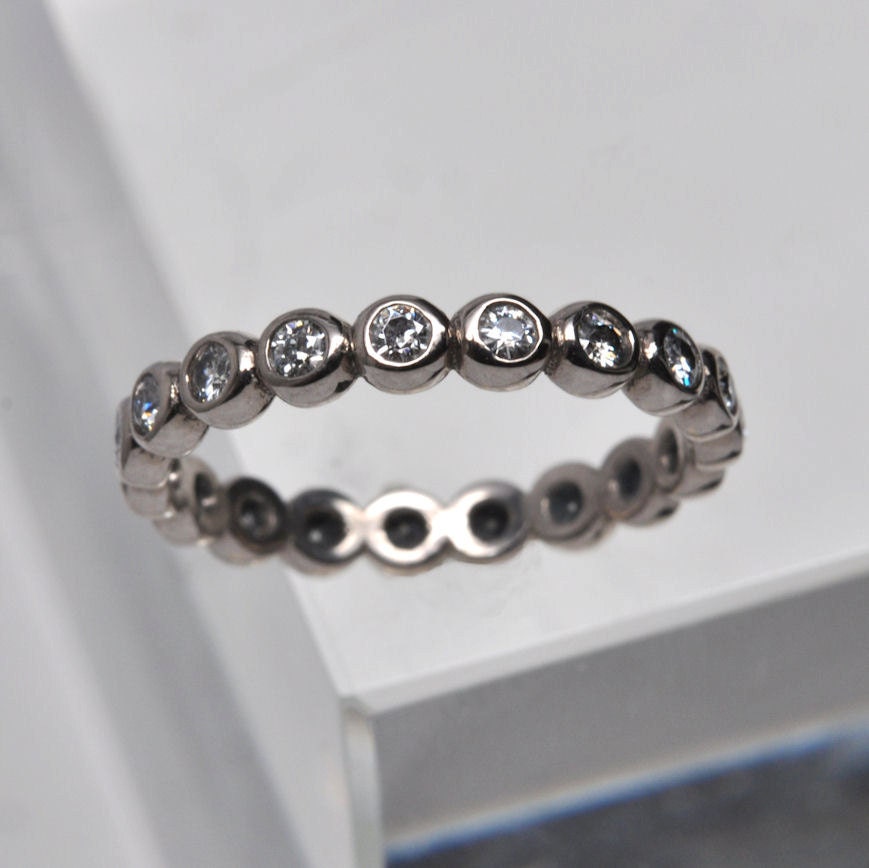 diamond endless bezel ring - 18k palladium white gold