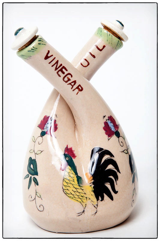 Vintage Ceramic Oil and Vinegar Cruet, vestiesteam